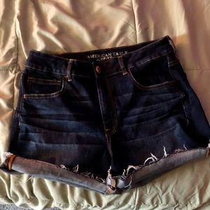 AE super cute hi-rise shorts 💐